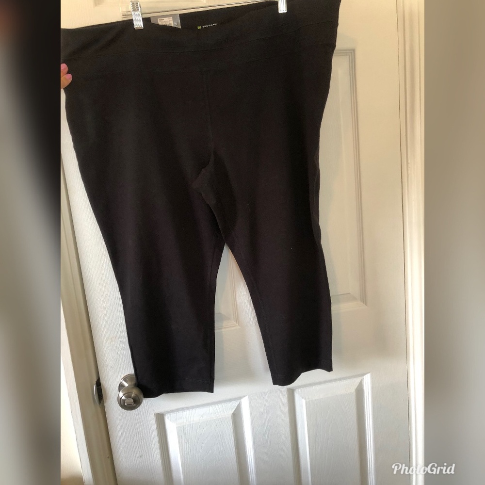 Capri activewear pants